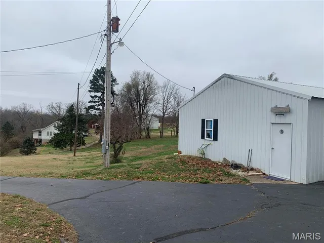 $205,000 | 211 Macarthur Street, Newburg, MO 65550