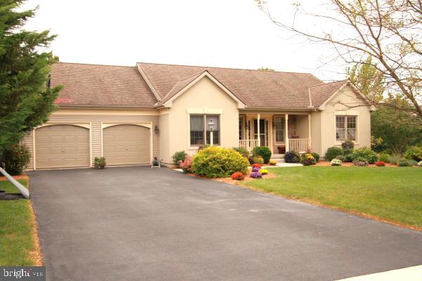 8 Meadowbrook Lane Lititz, PA 17543 - Photo 1 of 22