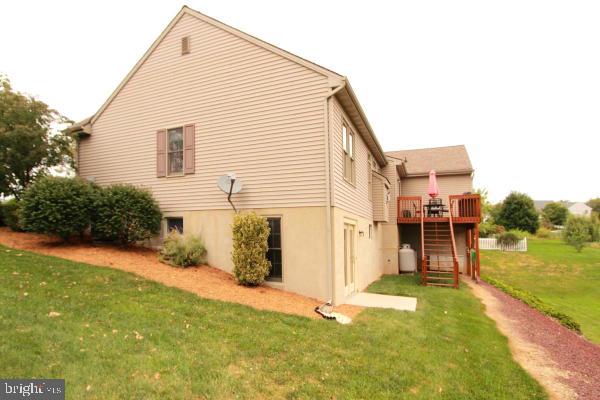 8 Meadowbrook Lane Lititz, PA 17543 - Photo 5 of 22