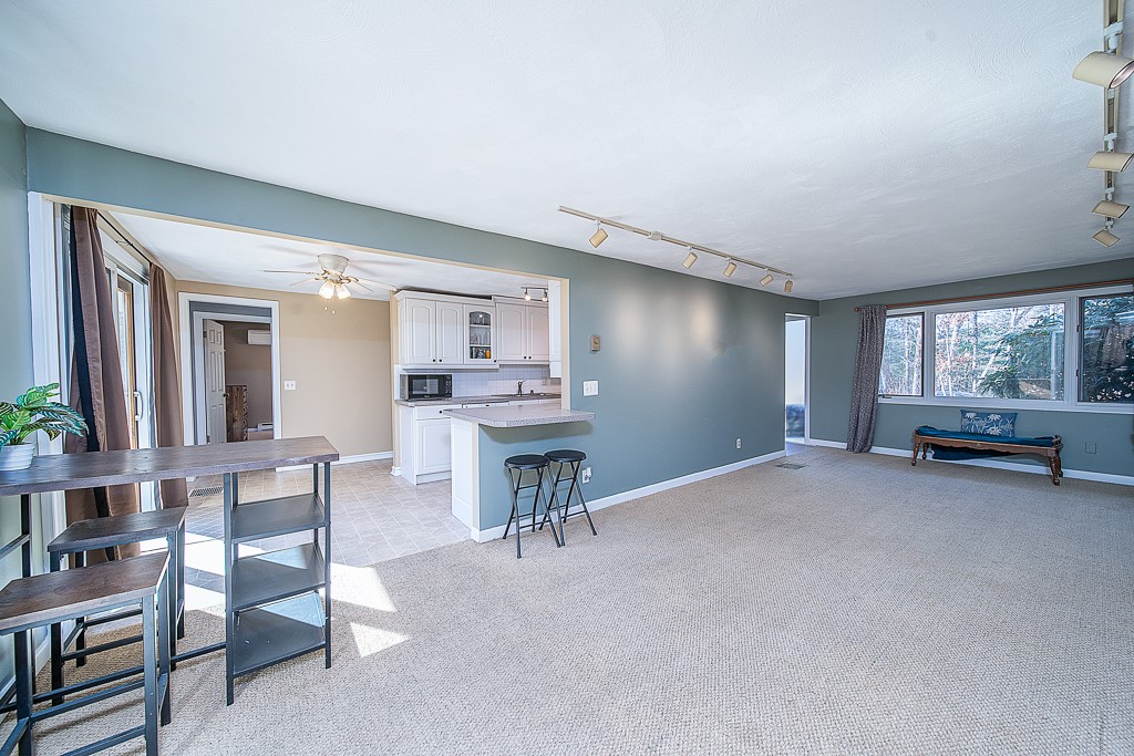 636 Franklin Road Coventry, RI 02816 - Photo 6 of 29