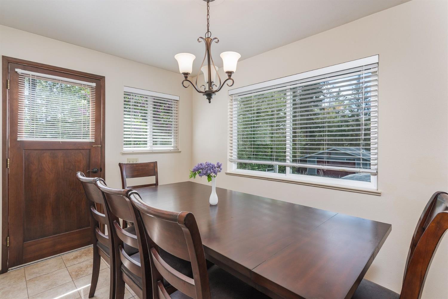 2036 Dowell Road Grants Pass, OR 97527 - Photo 12 of 34 Additional Photo