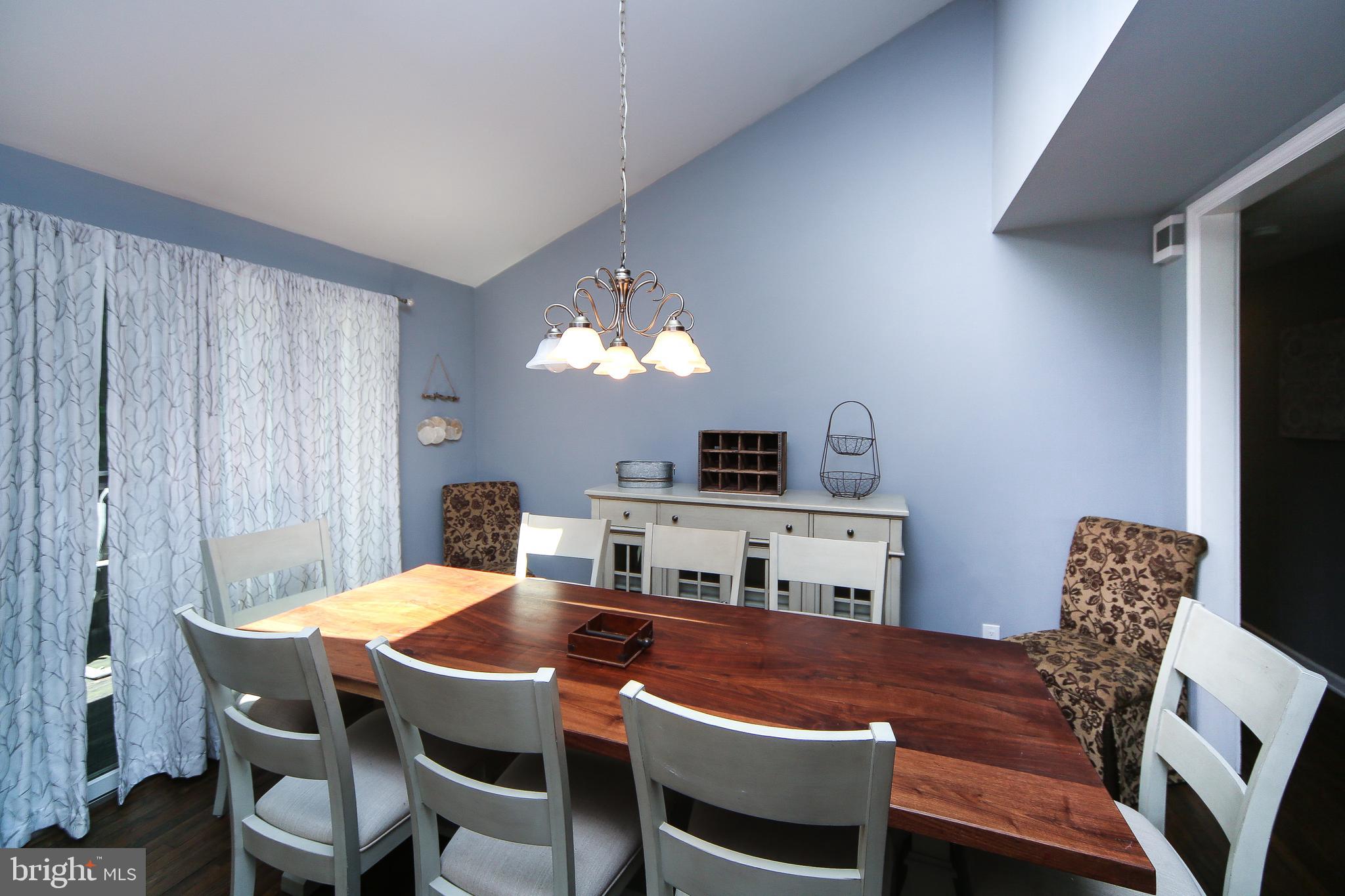 216 River Road Washington Crossing, PA 18977 - Photo 15 of 31 Dining Room
