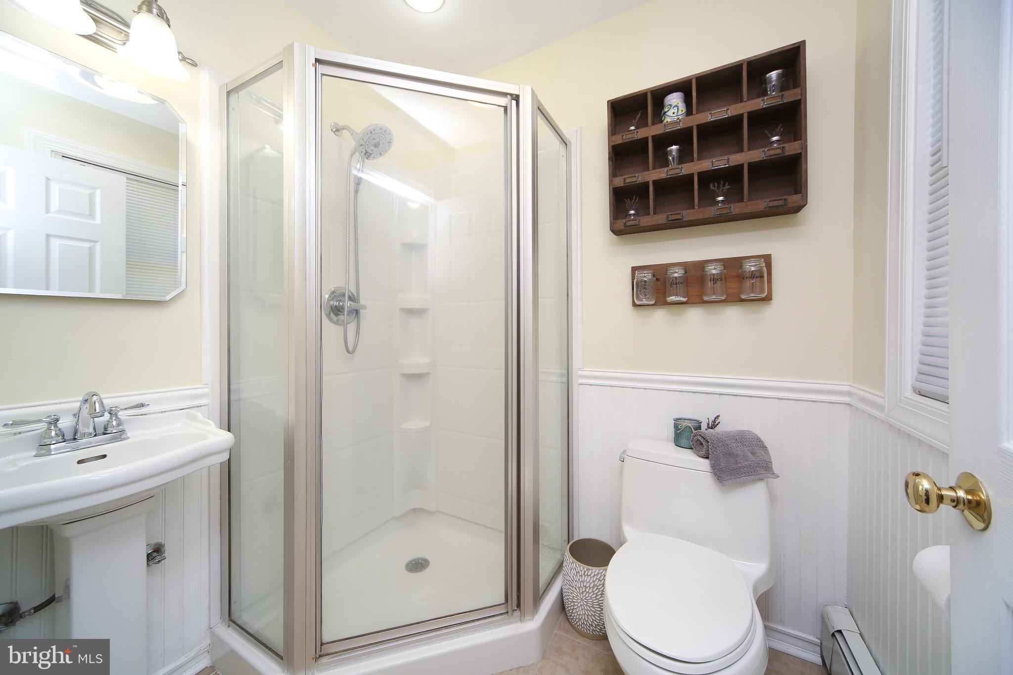 216 River Road Washington Crossing, PA 18977 - Photo 23 of 31 Master Bathroom