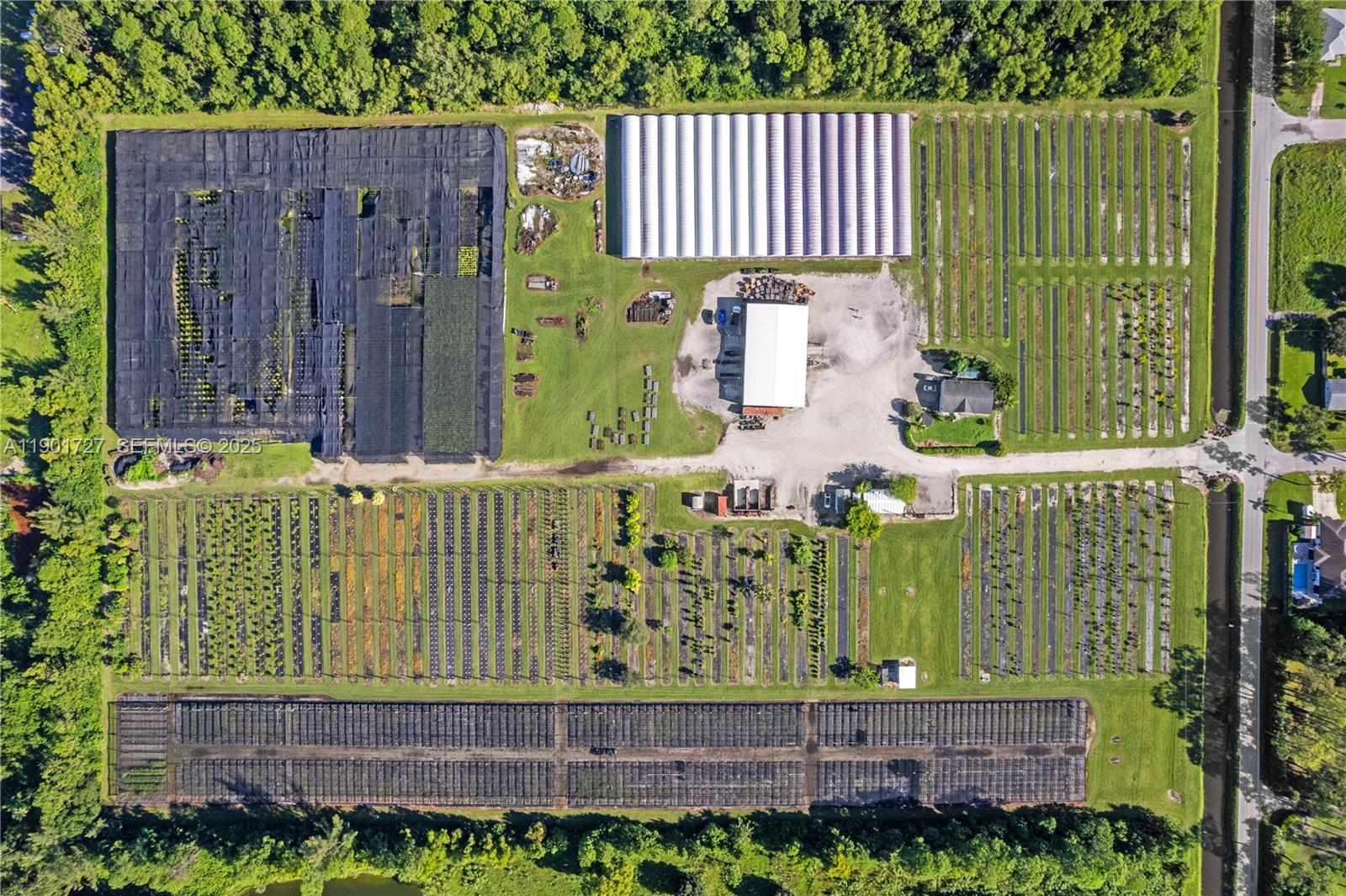 1535 B Road Loxahatchee Groves, FL 33470 - Photo 2 of 18 A11901727_2