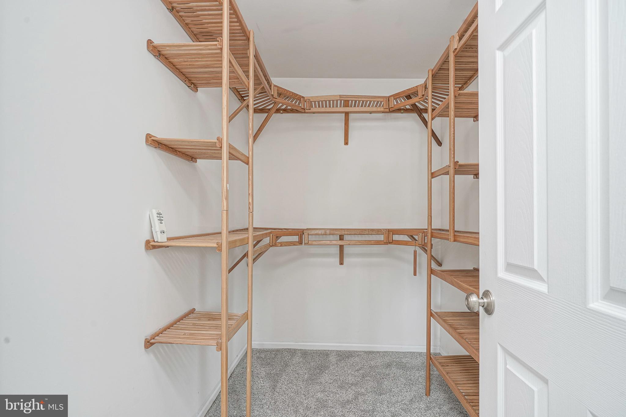 16 Mystic Way Burlington, NJ 08016 - Photo 25 of 42