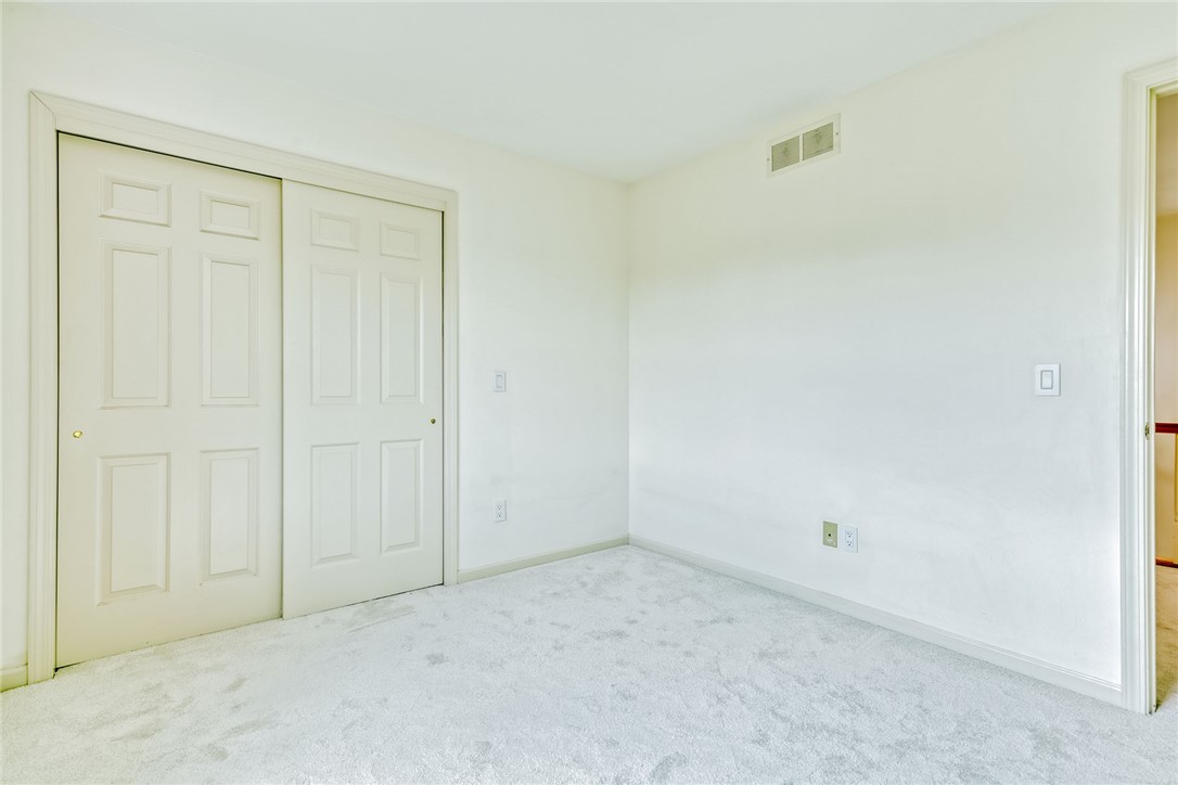 40 Embassy Drive Brighton, NY 14618 - Photo 18 of 27