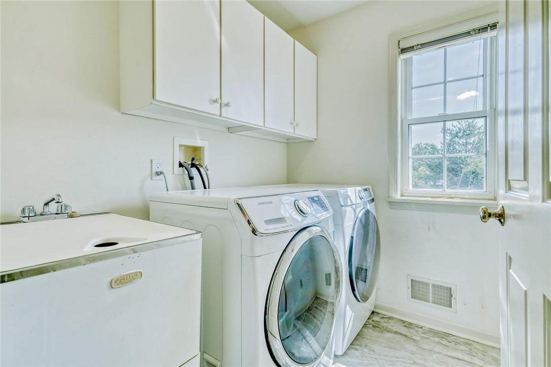 40 Embassy Drive Brighton, NY 14618 - Photo 10 of 27