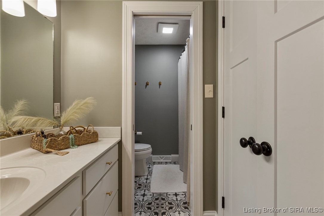 6178 St Marys Road Floyds Knobs, IN 47119 - Photo 26 of 40