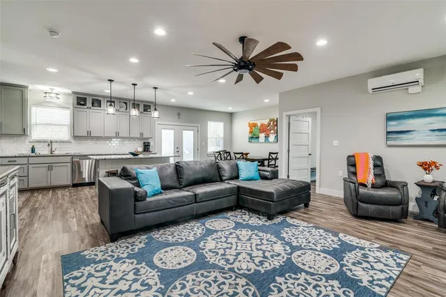 $4,500,000 | 18062 Nelson Loop, Streetman, TX 75859