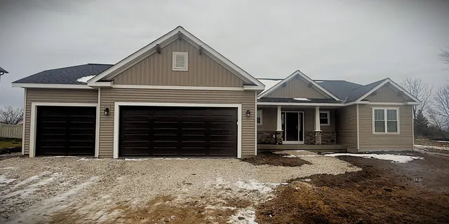 $469,900 | 782 Golf Drive, Jefferson, WI 53549