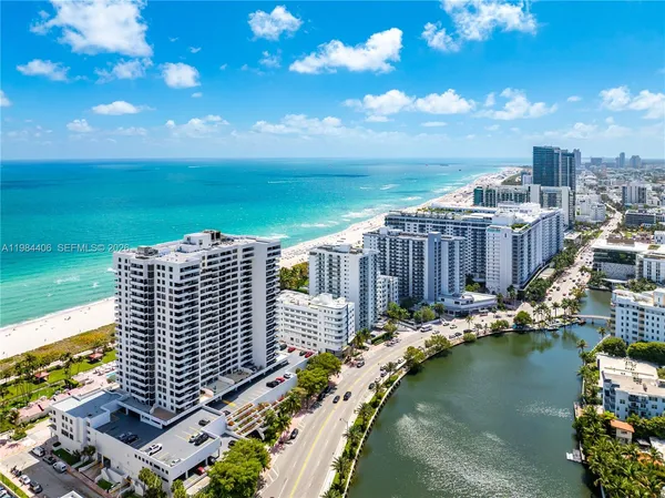 $5,200 | 2555 Collins Avenue, Unit 2402, Miami Beach, FL 33140