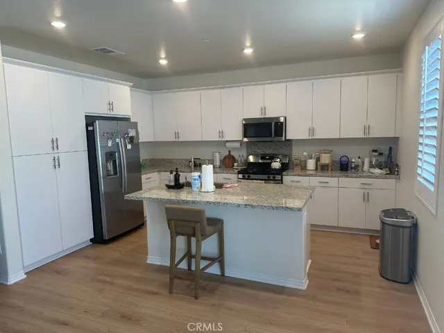 $634,999 | 2511 Gunner Ridge Way, Rialto, CA 92377