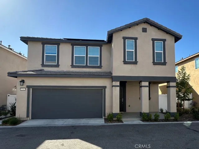 $634,999 | 2511 Gunner Ridge Way, Rialto, CA 92377