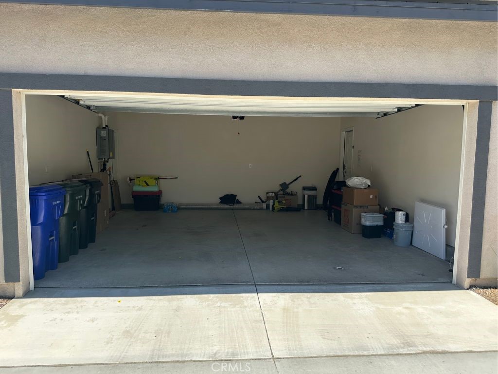 2511 Gunner Ridge Way Rialto, CA 92377 - Photo 29 of 37 a view of a garage