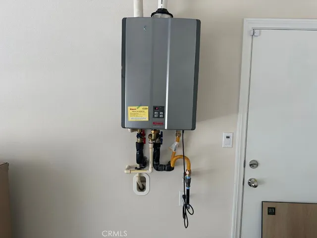 $634,999 | 2511 Gunner Ridge Way, Rialto, CA 92377