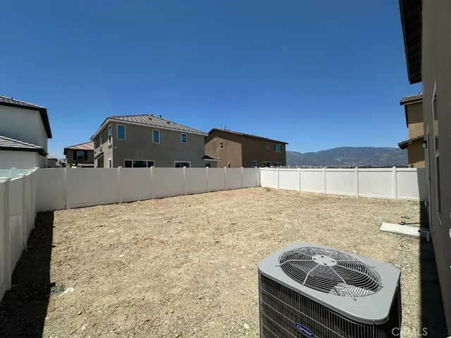 $634,999 | 2511 Gunner Ridge Way, Rialto, CA 92377