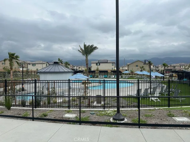 $634,999 | 2511 Gunner Ridge Way, Rialto, CA 92377