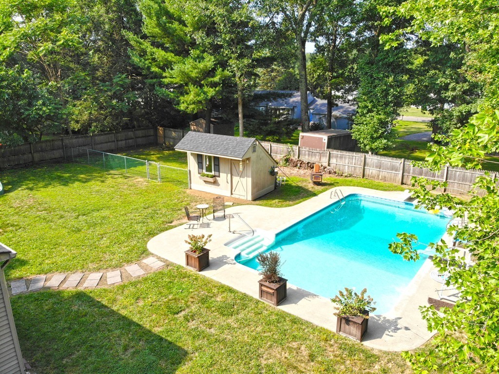 54 Fox Hill Road Springfield, MA 01118 - Photo 3 of 28