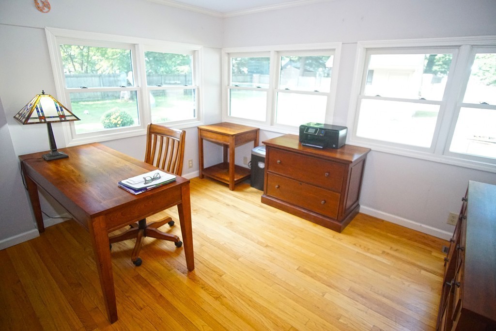 54 Fox Hill Road Springfield, MA 01118 - Photo 9 of 28