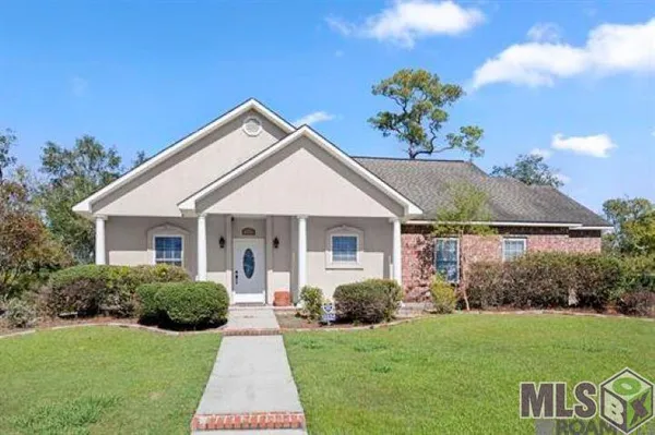 $1,900 | 13254 Cypress Gold Drive, St. Amant, LA 70774