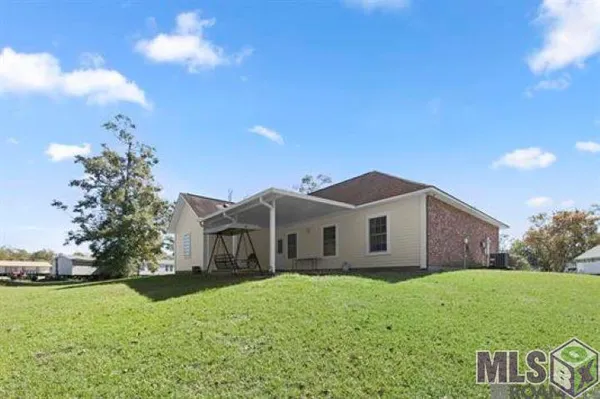 $1,900 | 13254 Cypress Gold Drive, St. Amant, LA 70774