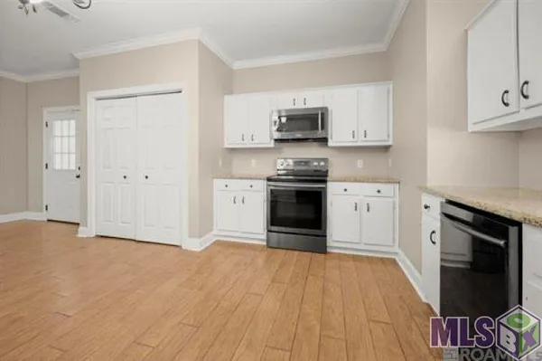 $1,900 | 13254 Cypress Gold Drive, St. Amant, LA 70774