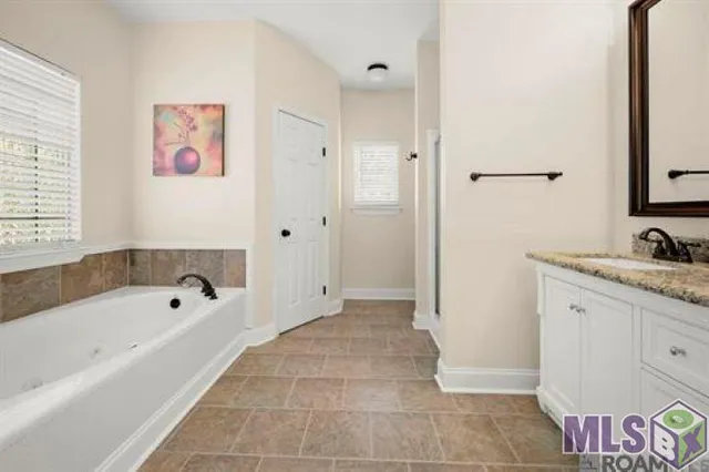 $1,900 | 13254 Cypress Gold Drive, St. Amant, LA 70774