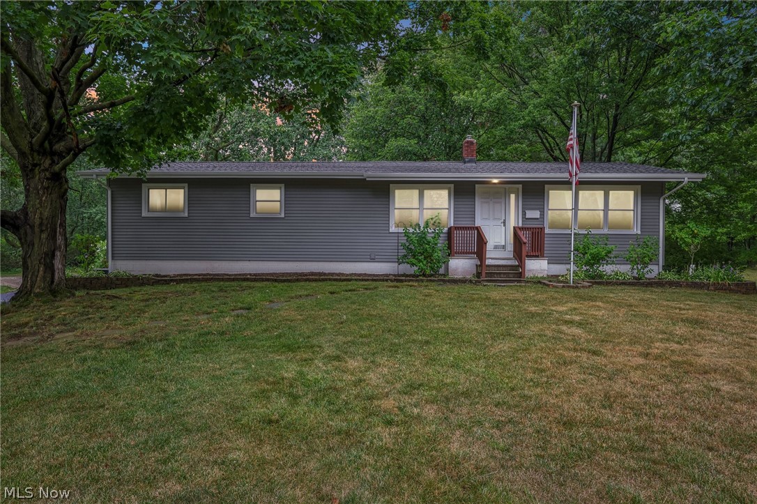31625 Bainbridge Road Solon, OH 44139 - Photo 4 of 47