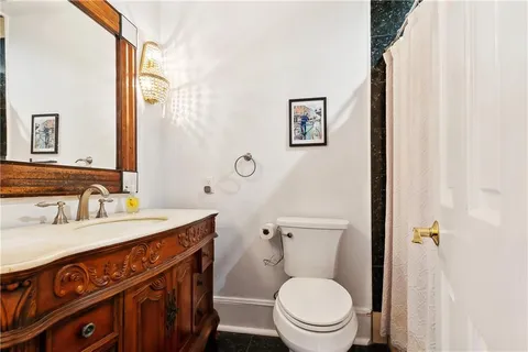 $439,900 | 827 Burgundy Street, Unit C, New Orleans, LA 70116