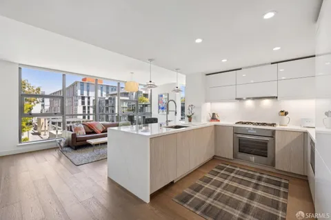 $1,250,000 | 420 Mission Bay Boulevard North, Unit 401, San Francisco, CA 94158