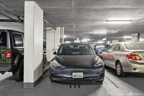 $1,250,000 | 420 Mission Bay Boulevard North, Unit 401, San Francisco, CA 94158