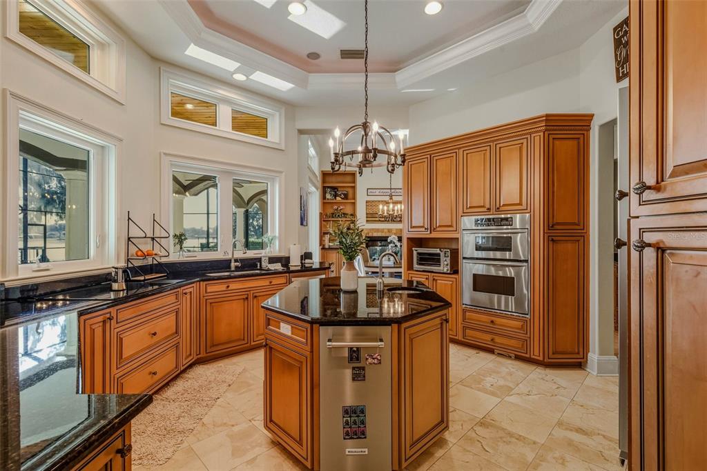 2609 Clark Road Tampa, FL 33618 - Photo 16 of 57