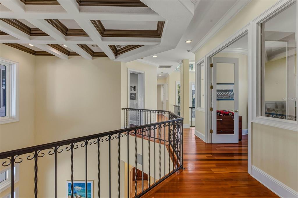 2609 Clark Road Tampa, FL 33618 - Photo 35 of 57