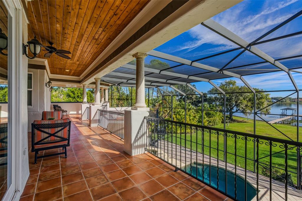 2609 Clark Road Tampa, FL 33618 - Photo 36 of 57