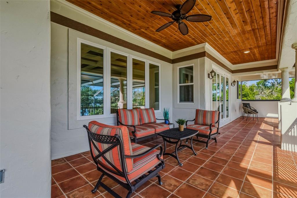 2609 Clark Road Tampa, FL 33618 - Photo 37 of 57