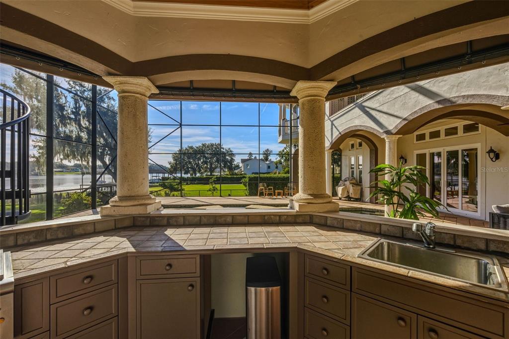 2609 Clark Road Tampa, FL 33618 - Photo 49 of 57