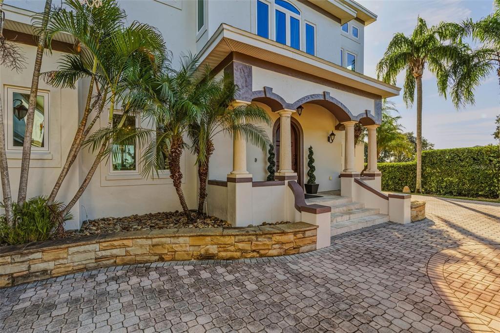 2609 Clark Road Tampa, FL 33618 - Photo 7 of 57