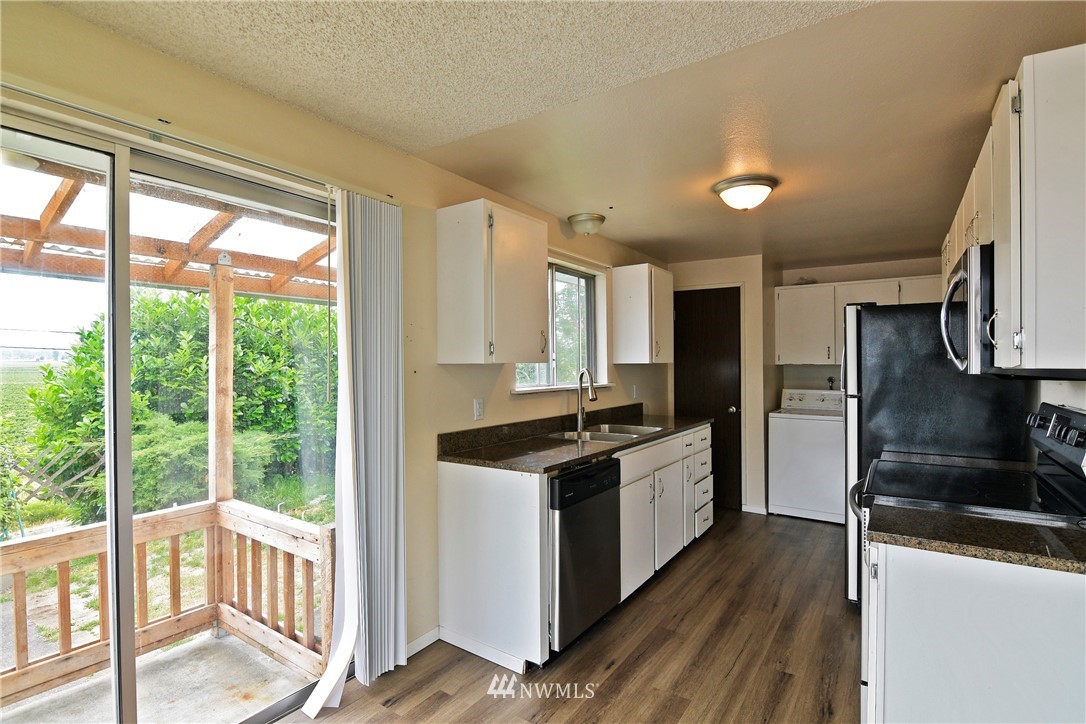 9002 Lowell Larimer Road Everett, WA 98208 - Photo 12 of 26 Gallery Image 12