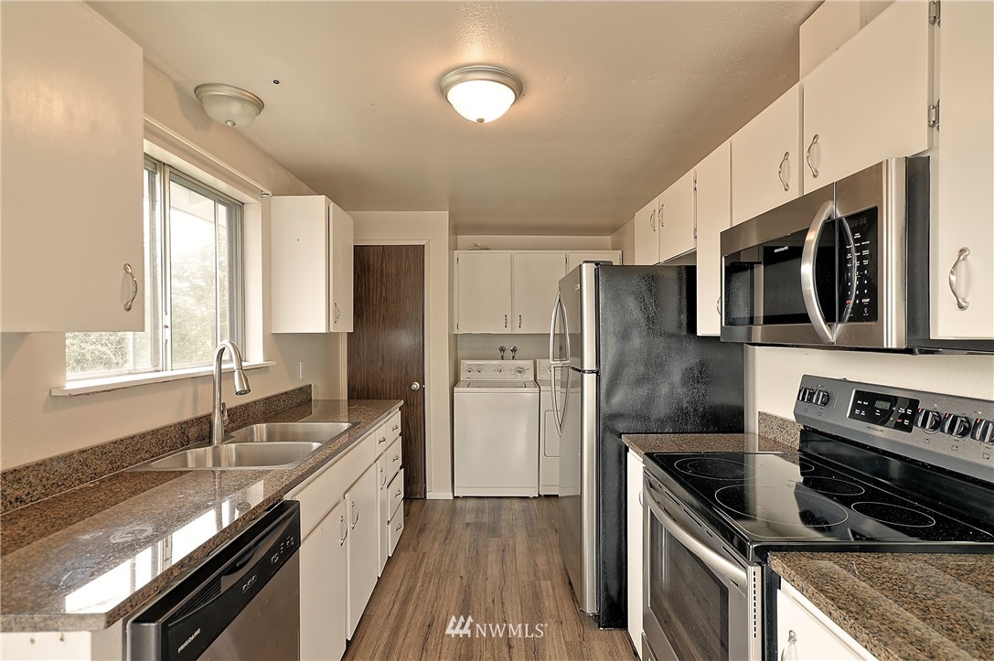 9002 Lowell Larimer Road Everett, WA 98208 - Photo 13 of 26 Gallery Image 13