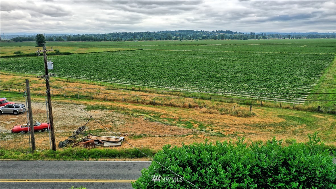9002 Lowell Larimer Road Everett, WA 98208 - Photo 3 of 26 Gallery Image 3
