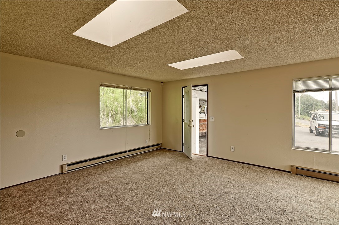 9002 Lowell Larimer Road Everett, WA 98208 - Photo 25 of 26 Gallery Image 25