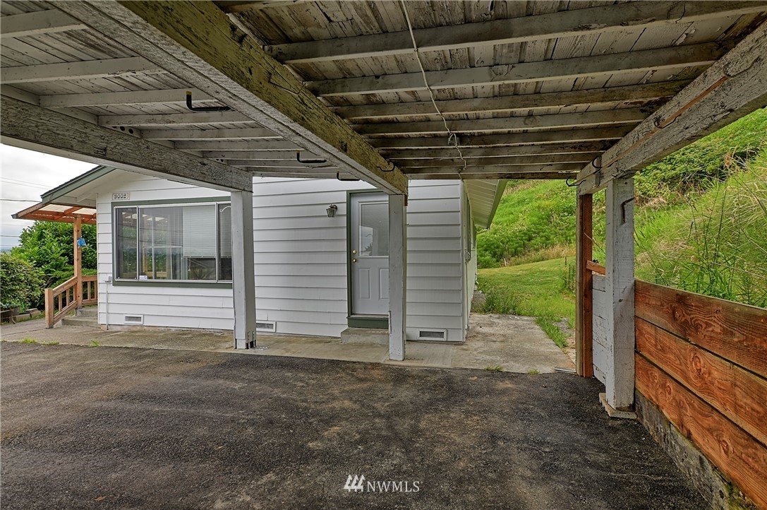 9002 Lowell Larimer Road Everett, WA 98208 - Photo 6 of 26 Gallery Image 6