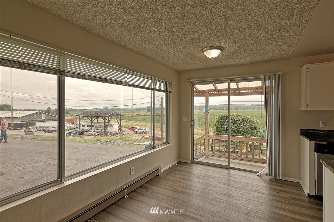 9002 Lowell Larimer Road Everett, WA 98208 - Photo 10 of 26 Gallery Image 10