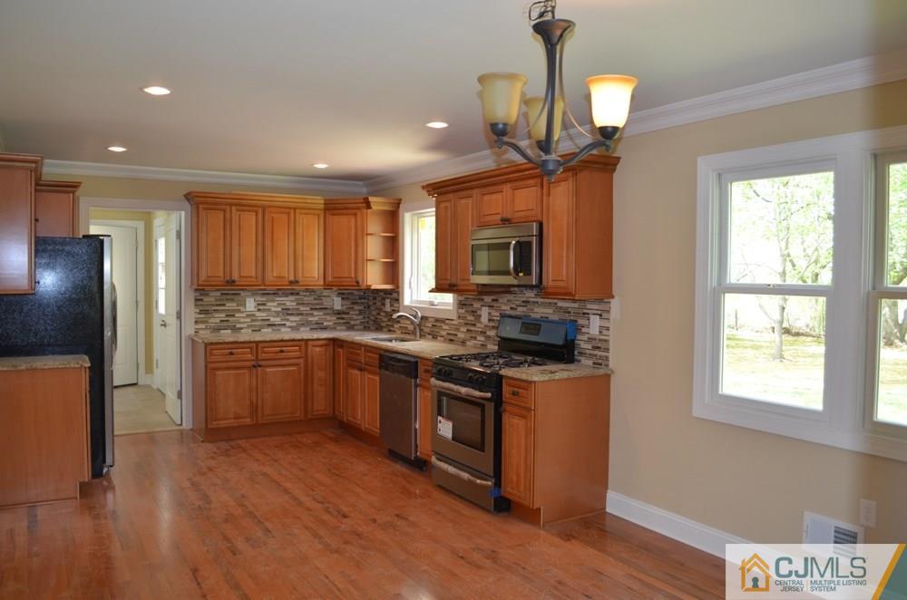 14 Overbrook Road Piscataway, NJ 08854 - Photo 11 of 25 Gallery Image 11