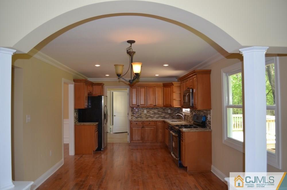 14 Overbrook Road Piscataway, NJ 08854 - Photo 4 of 25 Gallery Image 4