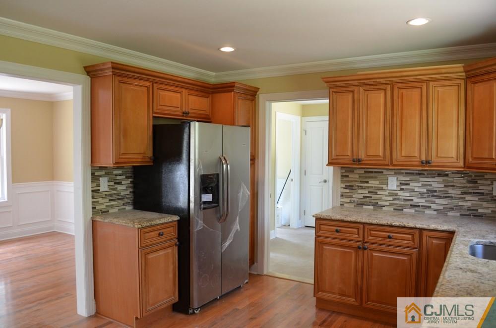 14 Overbrook Road Piscataway, NJ 08854 - Photo 10 of 25 Gallery Image 10