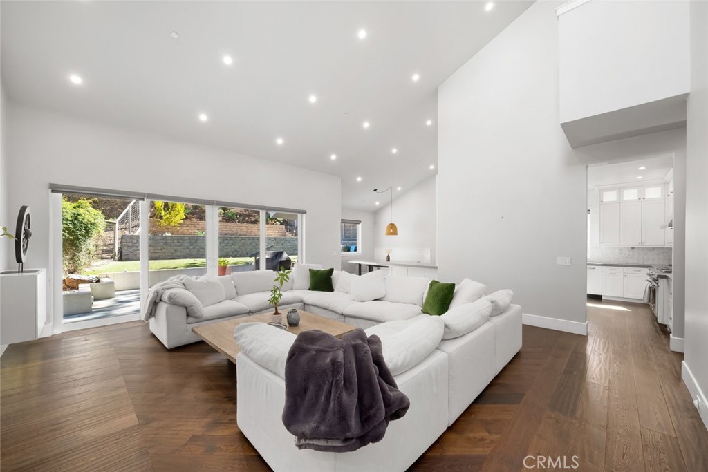 2207 San Luis Drive San Luis Obispo, CA 93401 - Photo 9 of 58 a living room with furniture and a large window