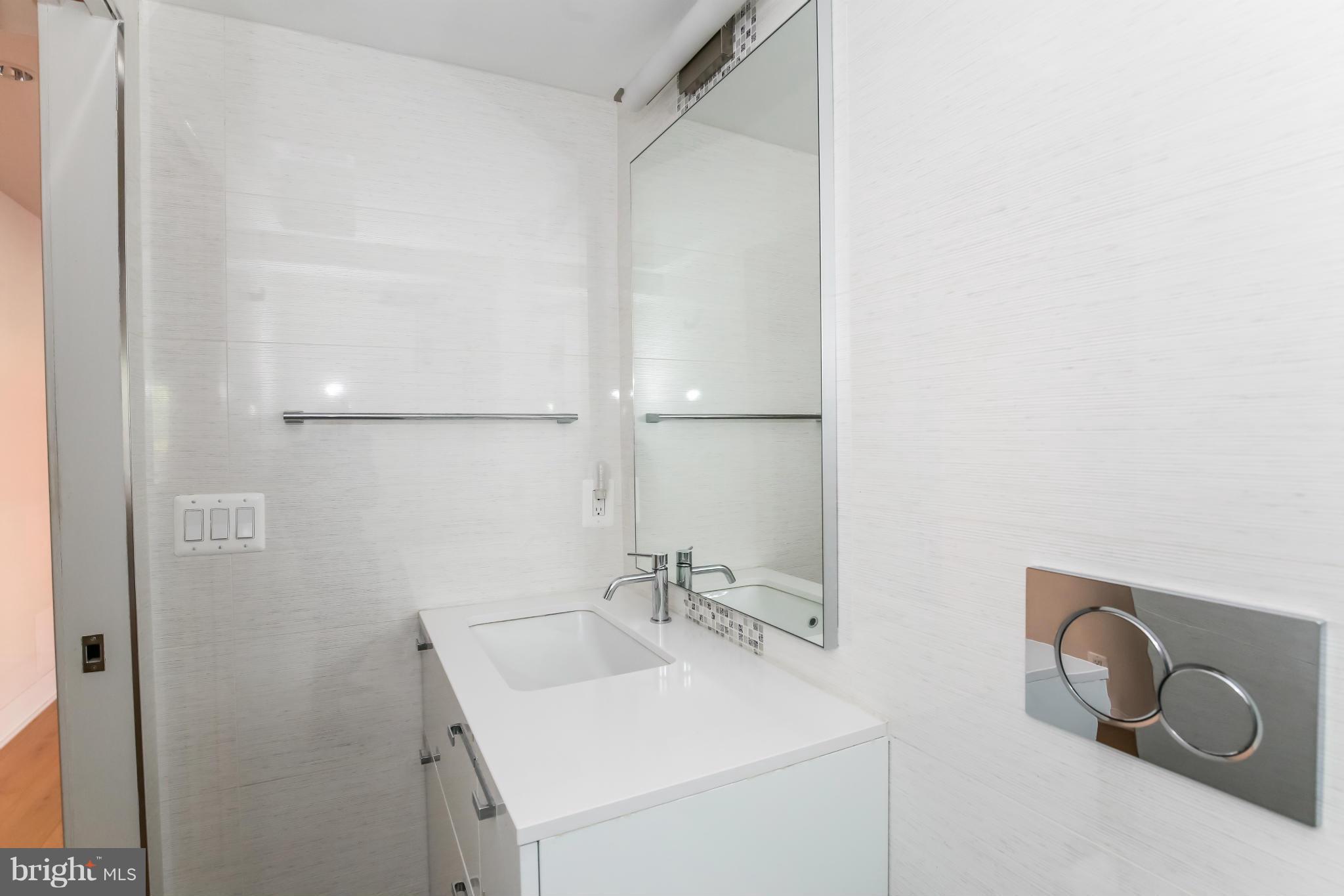 1700 Q Street Northwest, Unit 1 Washington, DC 20009 - Photo 14 of 18 Bath
