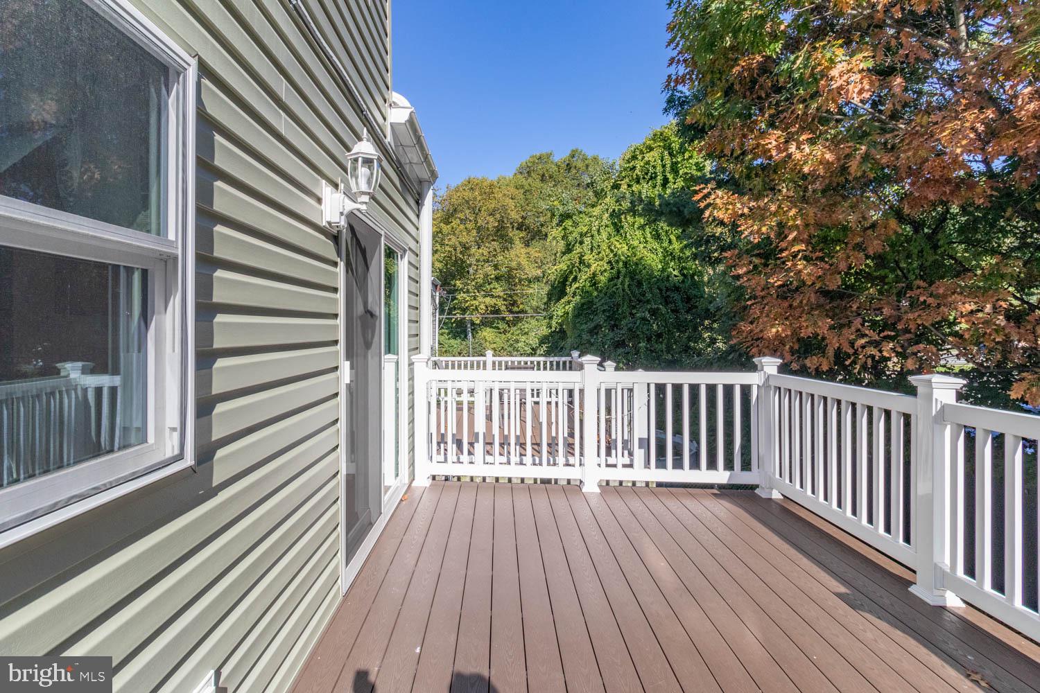 3407 Amity Road Philadelphia, PA 19154 - Photo 11 of 28 Maintenance free decking