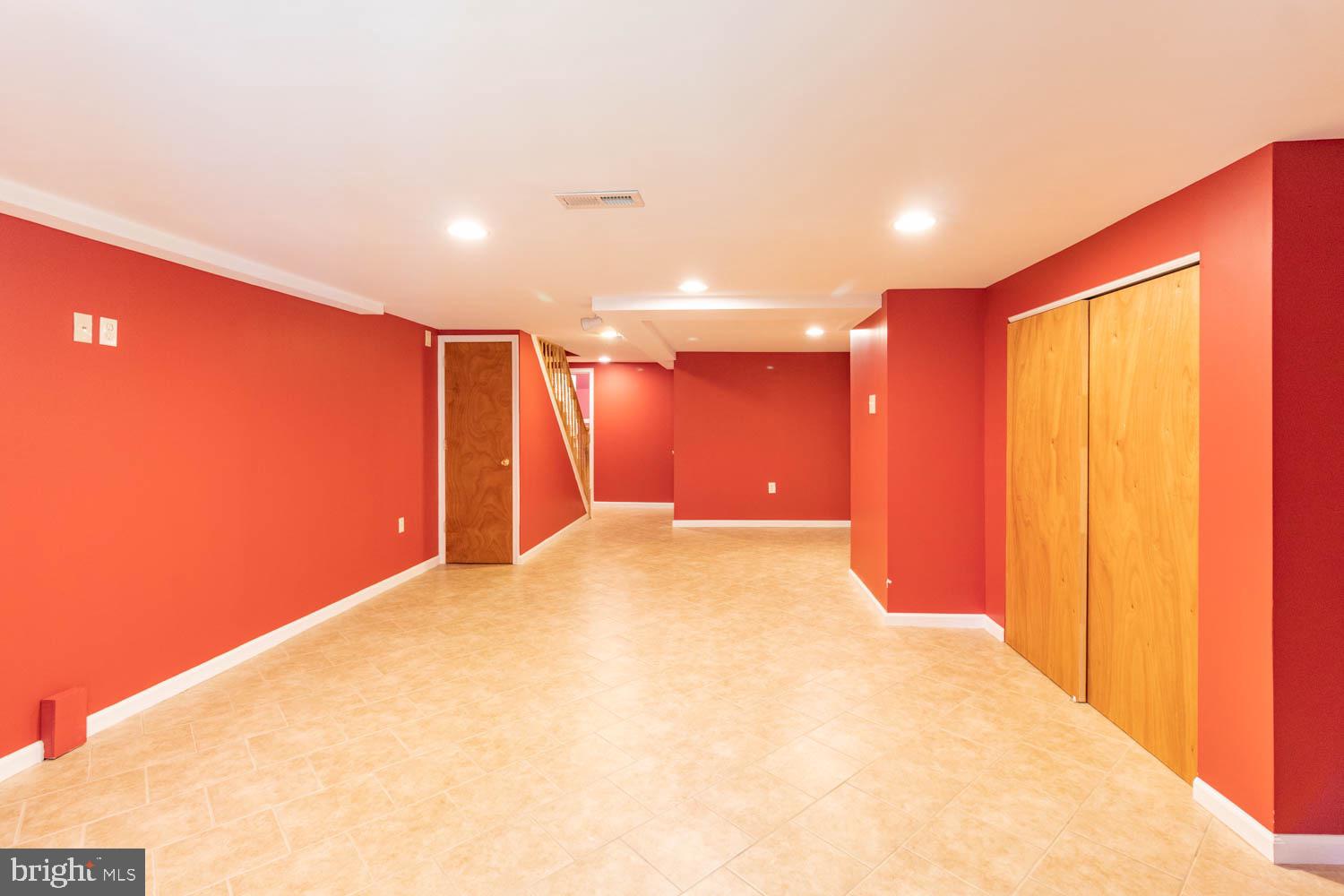 3407 Amity Road Philadelphia, PA 19154 - Photo 21 of 28 Finished basement